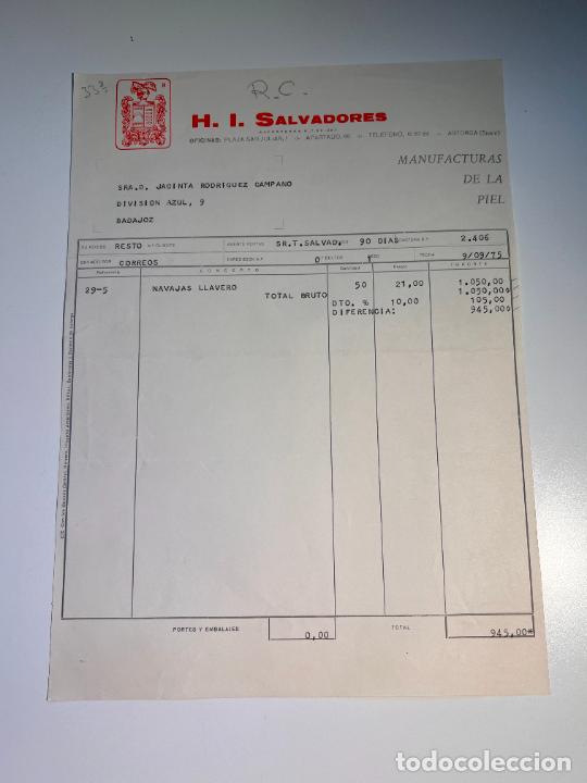 Facturas antiguas: FACTURA. H. I. SALVADORES. MANUFACTURAS DE LA PIEL. ASTORGA - LE&Oacute;N, 1975