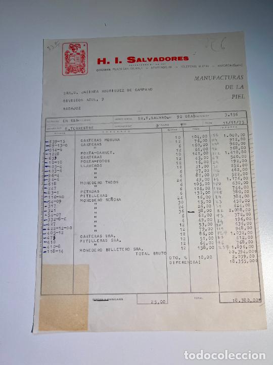 Facturas antiguas: FACTURA. H. I. SALVADORES. MANUFACTURAS DE LA PIEL. ASTORGA - LE&Oacute;N, 1975
