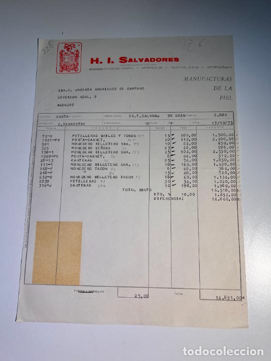 Facturas antiguas: FACTURA. H. I. SALVADORES. MANUFACTURAS DE LA PIEL. ASTORGA - LE&Oacute;N, 1975