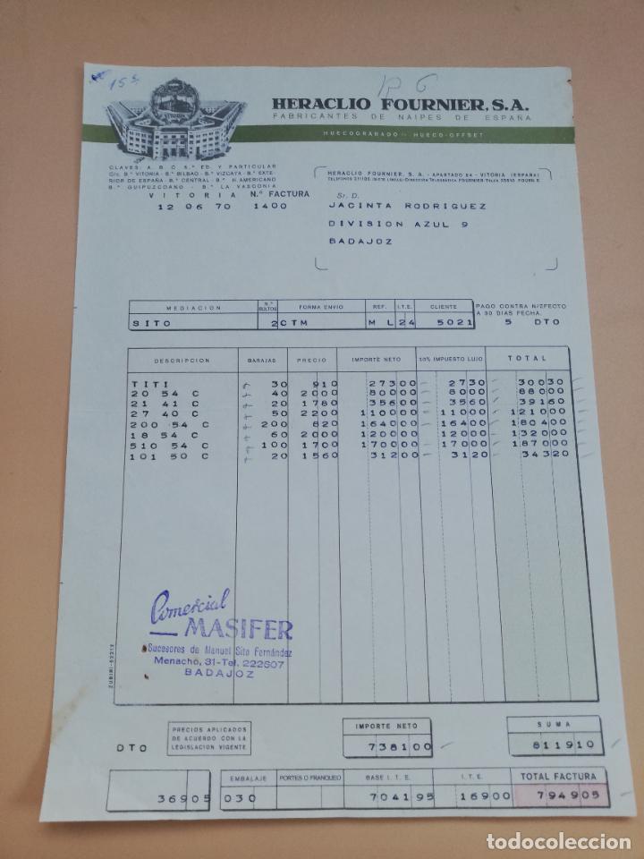 Old Invoices: FACTURA. FABRICANTES DE NAIPES DE ESPA&Ntilde;A. HERACLIO FOURNIER, S. A. VITORIA. 1970.