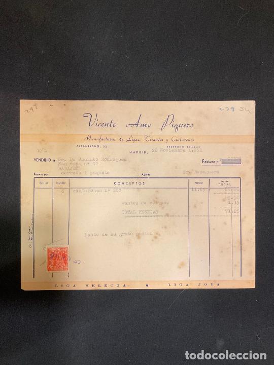 Old Invoices: FACTURA. VICENTE AMO PIQUERO. MANUFACTURAS DE LIGAS, TIRANTES, CINTURONES. MADRID 1951