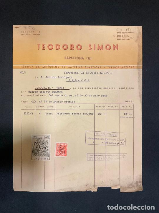 Factures anciennes: FACTURA. TEODORO SIMON. BARCELONA 1953. ARTICULOS DE MATERIAS PLASTICAS Y TERMOPLASTICAS.