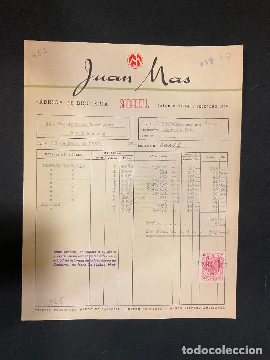 Factures anciennes: FACTURA. JUAN MAS. FABRICA DE BISUTERIA. SABADELL. 1952
