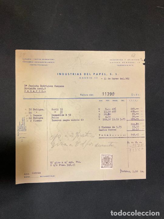 Old Invoices: FACTURA. INDUSTRIAAS DEL PAPEL. MADRID 1962. PAPELERIA. OBJETOS DE ESCRITORIO.