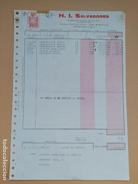 Facturas antiguas: FACTURA. H. I. SALVADORES, S. L. MANUFACTURAS DE LA PIEL. ASTORGA, LEON. 1976.