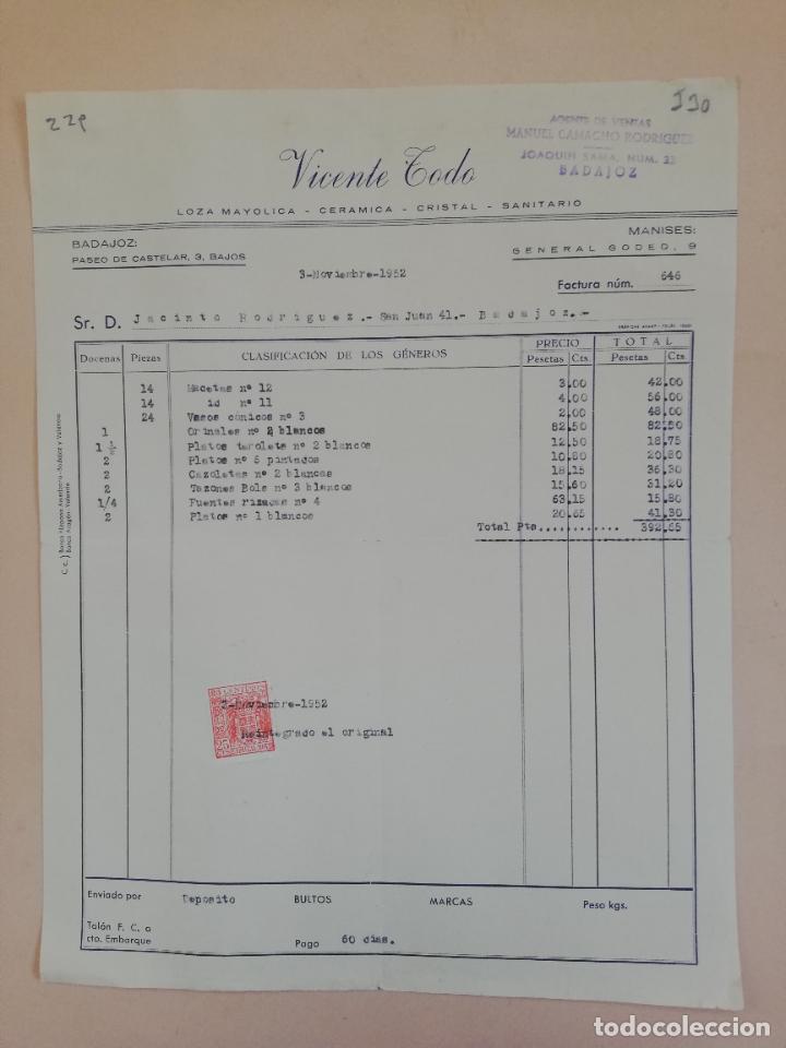 Old Invoices: FACTURA. LOZA MAYOLICA. CERAMICA. CRISTAL. SANITARIO. VICENTE TODO. BADAJOZ, 1952.