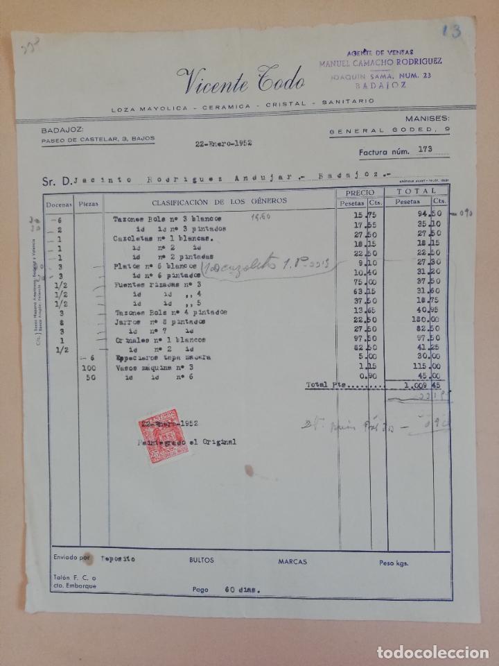 Old Invoices: FACTURA. LOZA MAYOLICA. CERAMICA. CRISTAL. SANITARIO. VICENTE TODO. BADAJOZ, 1952.