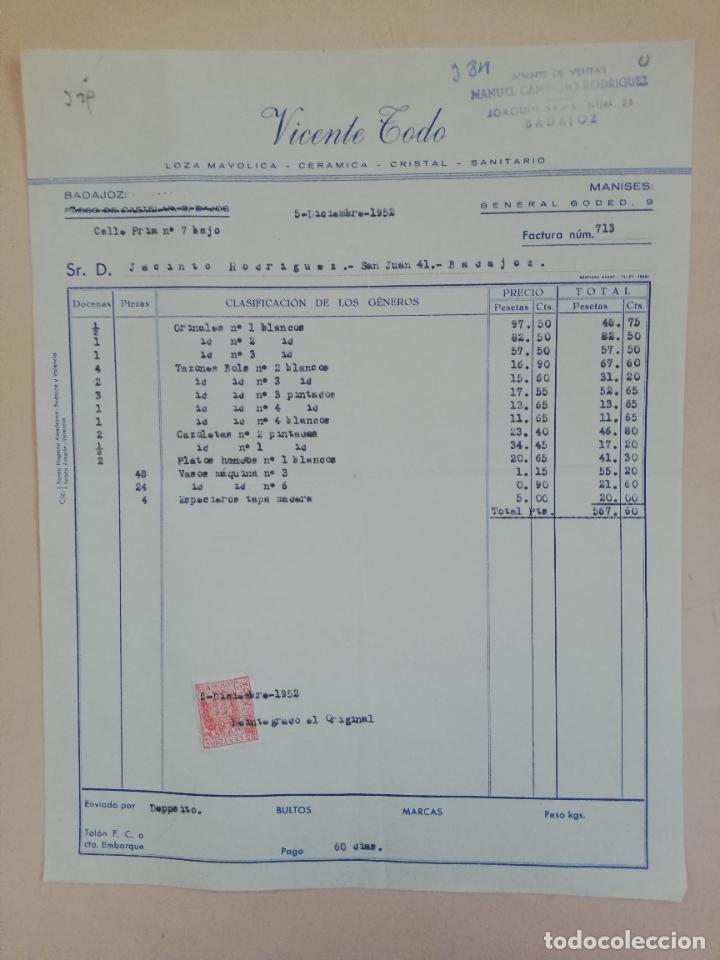Old Invoices: FACTURA. LOZA MAYOLICA. CERAMICA. CRISTAL. SANITARIO. VICENTE TODO. BADAJOZ, 1952.