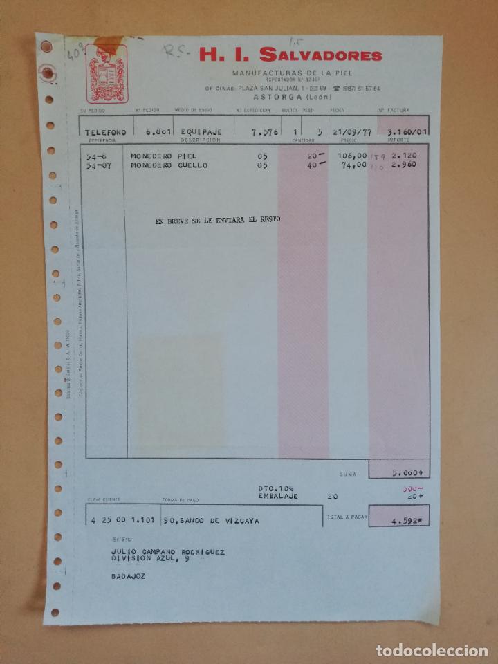 Old Invoices: FACTURA. H. I. SALVADORES. MANUFACTURAS DE LA PIEL. ASTORGA, LEON. 1977.