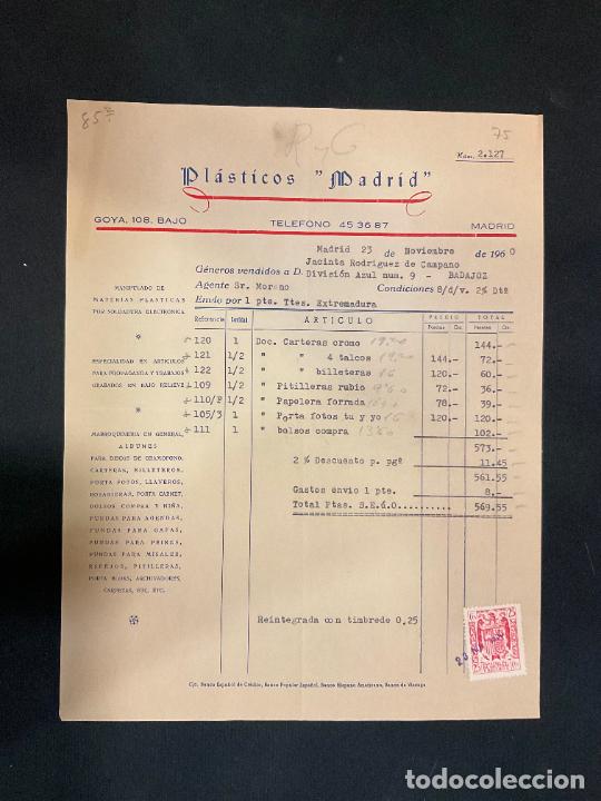 Old Invoices: FACTURA. PLASTICOS MADRID. 1960. MANIPULADO DE MATERIAS PLASTICAS POR SOLDADURA ELECTRONICA