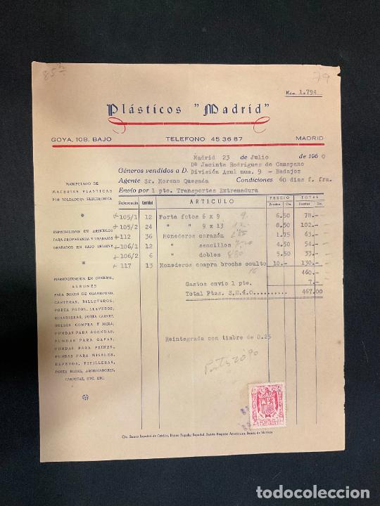 Old Invoices: FACTURA. PLASTICOS MADRID. 1960. MANIPULADO DE MATERIAS PLASTICAS POR SOLDADURA ELECTRONICA