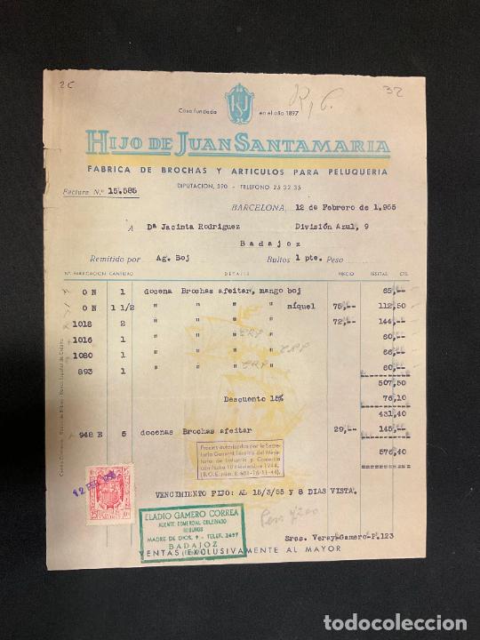 Factures anciennes: FACTURA. HIJO DE JUAN SANTAMARIA. BROCHAS Y ARTICULOS PARA PELUQUERIA. BARCELONA. 1955