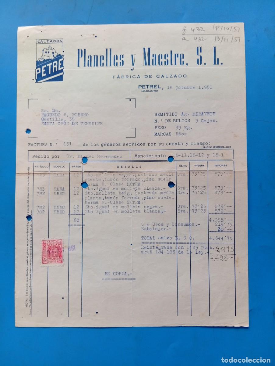 Facturas antiguas: FACTURA. PETREL, ALICANTE. 1951. FABRICA DE CALZADO. PANELLES Y MAESTRE, S.L. CALZADOS PETRE.