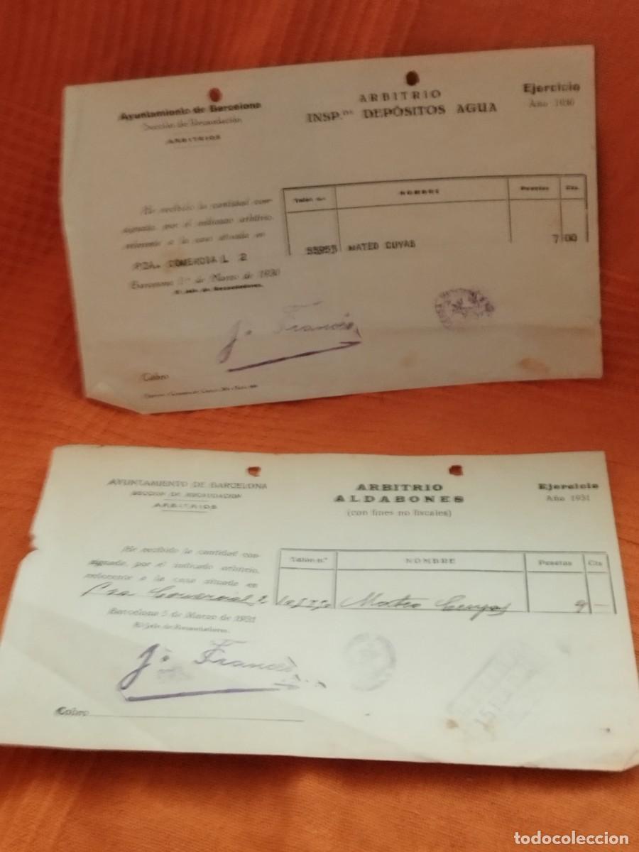 Facturas antiguas: Dos antiguos recibos de arbitrios por &rdquo;Dep&oacute;sitos Agua&rdquo; del Ayuntamiento de Barcelona. A&ntilde;os 30.