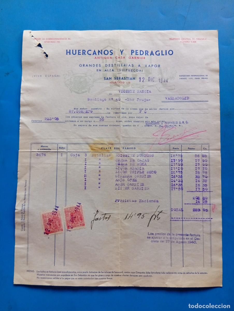 Facturas antiguas: FACTURA. SAN SEBASTIAN. 1944. GRANDES DESTILERIAS A VAPOR.HUERCANOS Y PEDRAGLIO.ANTIG&Uuml;A CASA GARNIER