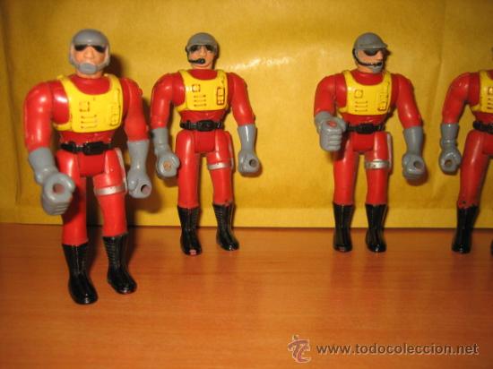 Figuras de acci&oacute;n: 5 SOLDADOS DE GOMA - Foto 3