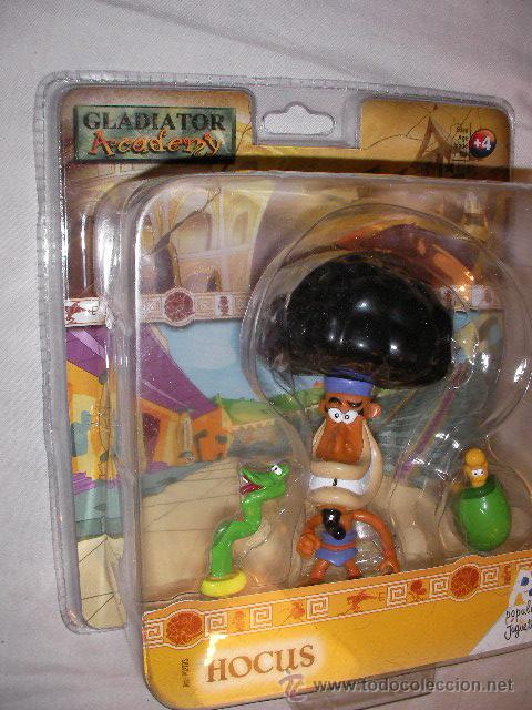 Figuras de acci&oacute;n: BLISTER NUEVO GLADIATOR ACADEMY - FIGURA HOCUS - Foto 1