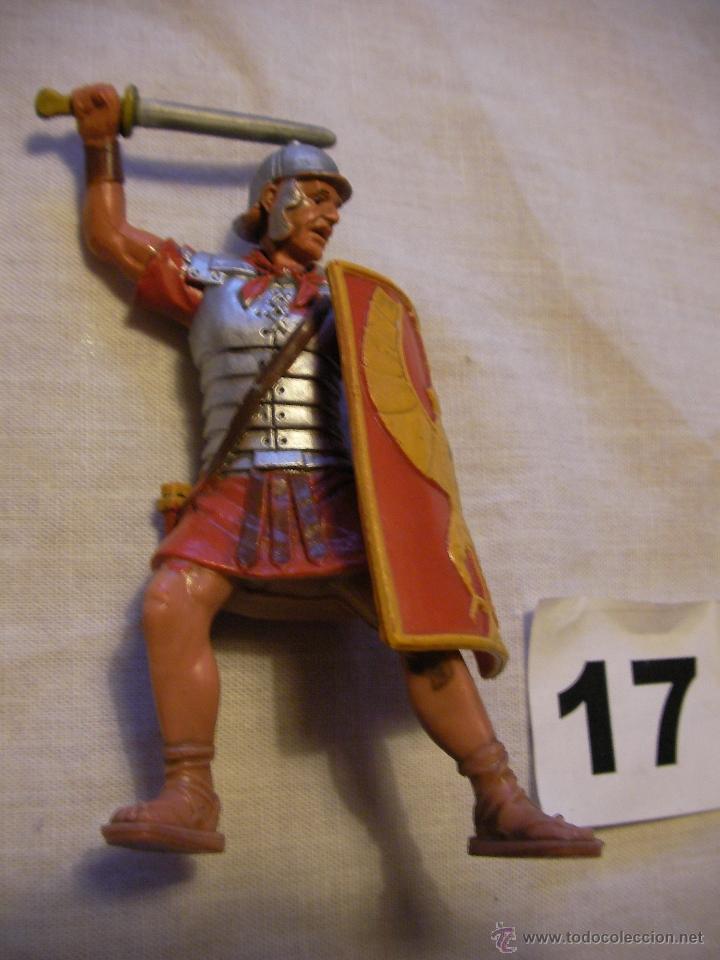 Figuras de acci&oacute;n: ROMANO LUCHANDO - Foto 1