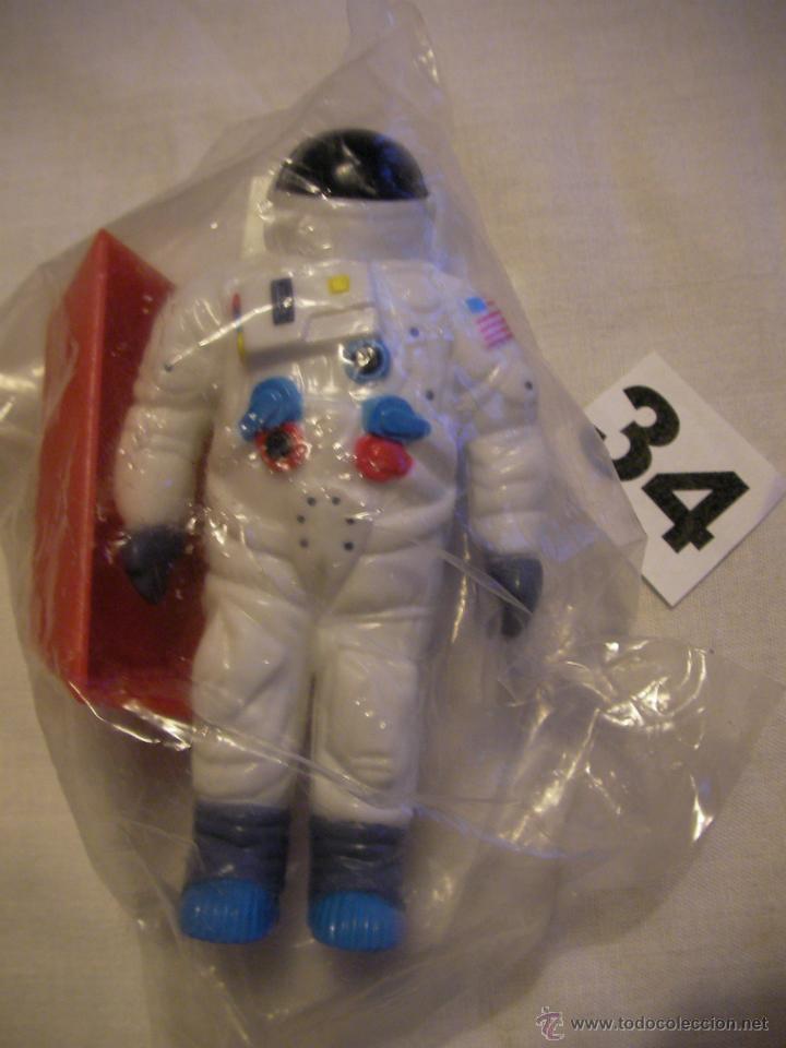 Figuras de acci&oacute;n: ASTRONAUTA CON SOPORTE BASE NUEVO SIN USAR EN BOLSA - Foto 1