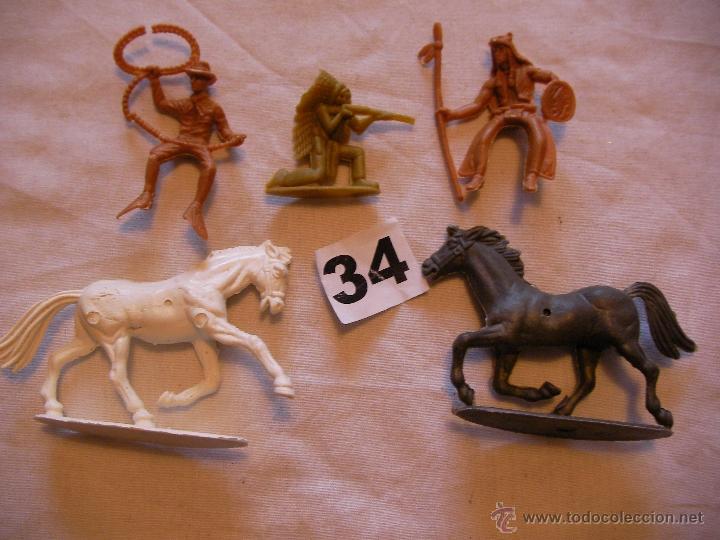 Figuras de acci&oacute;n: LOTE DE INDIOS, VAQUERO Y CABALLOS - Foto 1