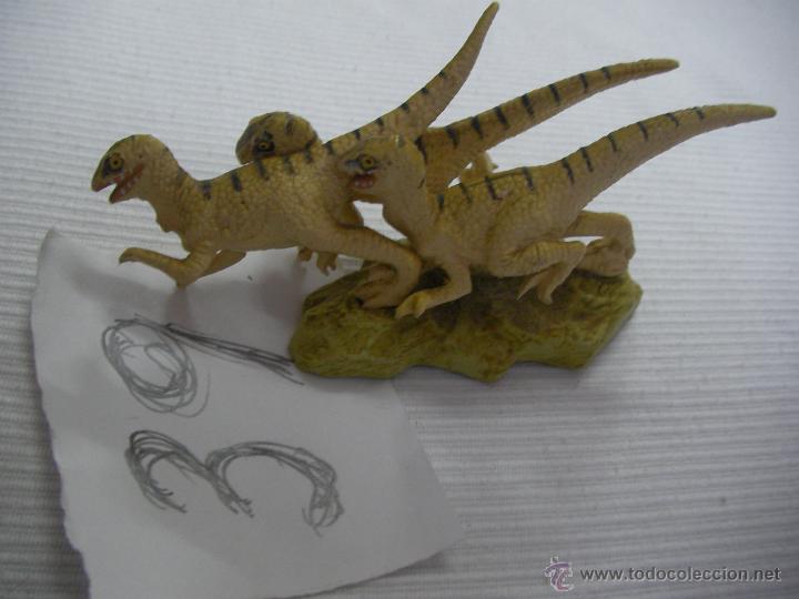 Figuras de acci&oacute;n: GRUPO DE DINOSAURIOS DE CACERIA - Foto 1