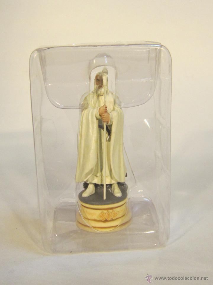 Figuras de acci&oacute;n: EL SE&Ntilde;OR DE LOS ANILLOS - GANDALF - Foto 1