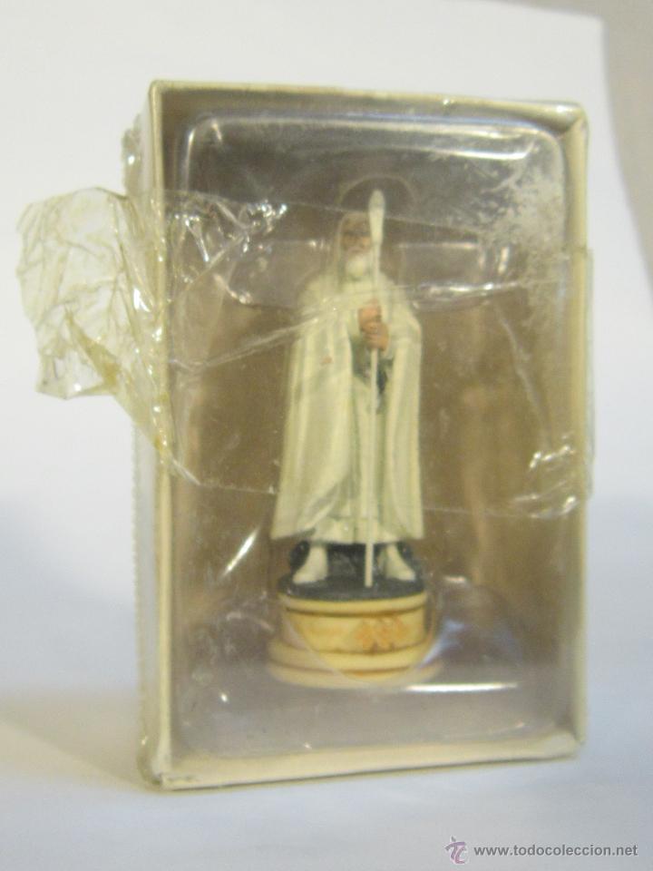 Figuras de acci&oacute;n: EL SE&Ntilde;OR DE LOS ANILLOS - GANDALF - Foto 4