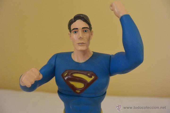 Figuras de acci&oacute;n: Figura Superman pl&aacute;stico TM & DC COMICS - Foto 2