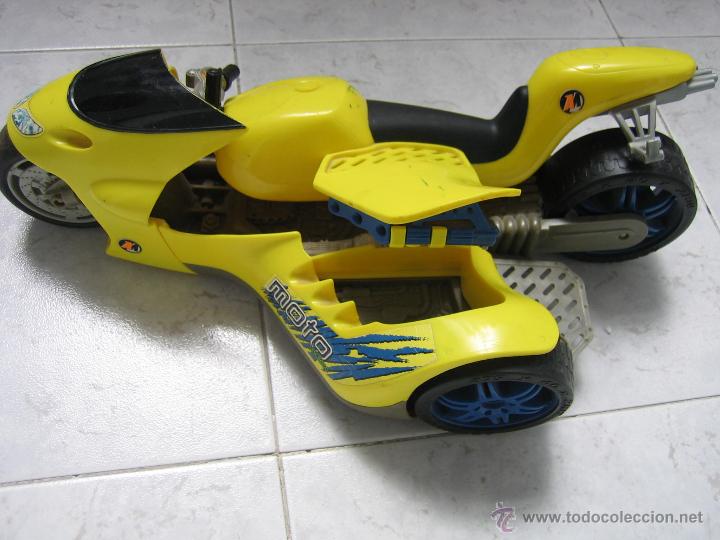 Actionfiguren: Motocicleta de Ation Man de Hansbro 2000