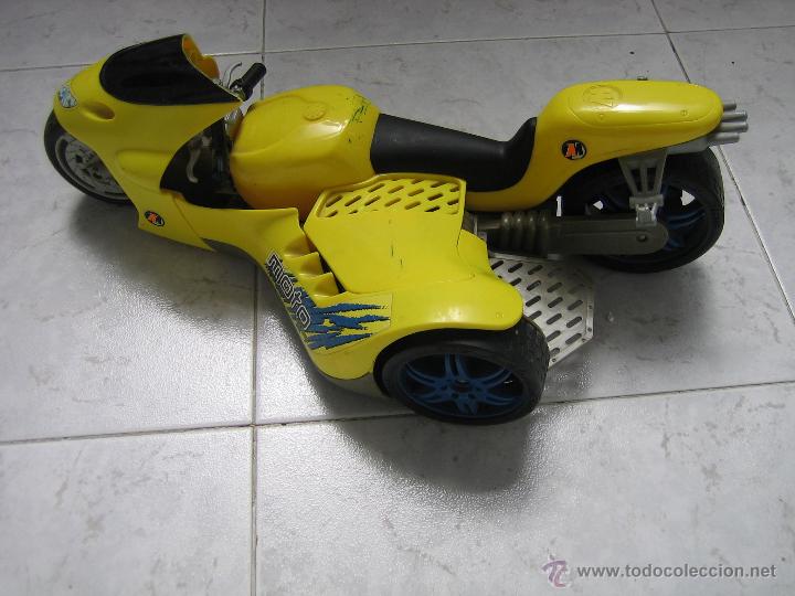 Figuras de acci&oacute;n: Motocicleta de Ation Man de Hansbro 2000 - Foto 2