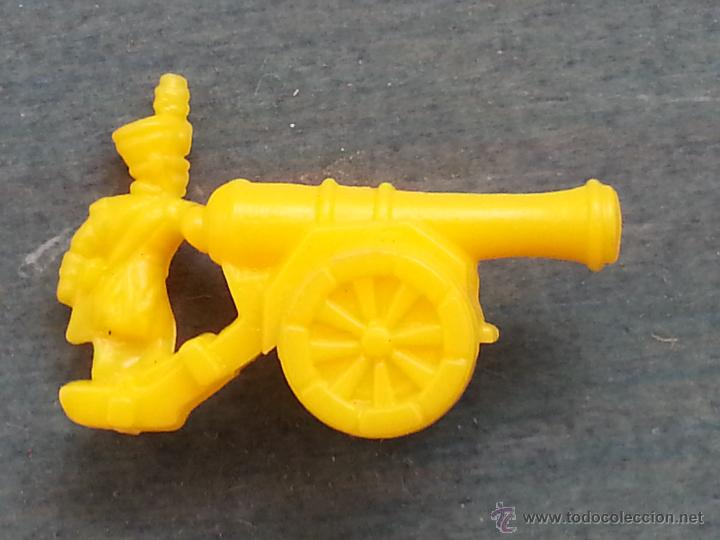 Figuras de acci&oacute;n: ANTIGUA FIGURA PLASTICO JUGUETE KIOSCO PIPAS CHICLES.. soldado ca&ntilde;on guerra phoskitos bimbo cropan