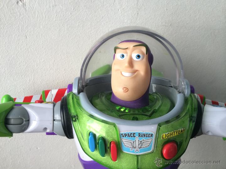 buzz lightyear con luz y sonido