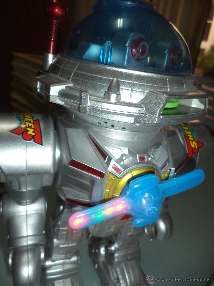 Figuras de acci&oacute;n: Robot - Sentinel Sheen.Aut&oacute;mata a pilas. - Foto 4