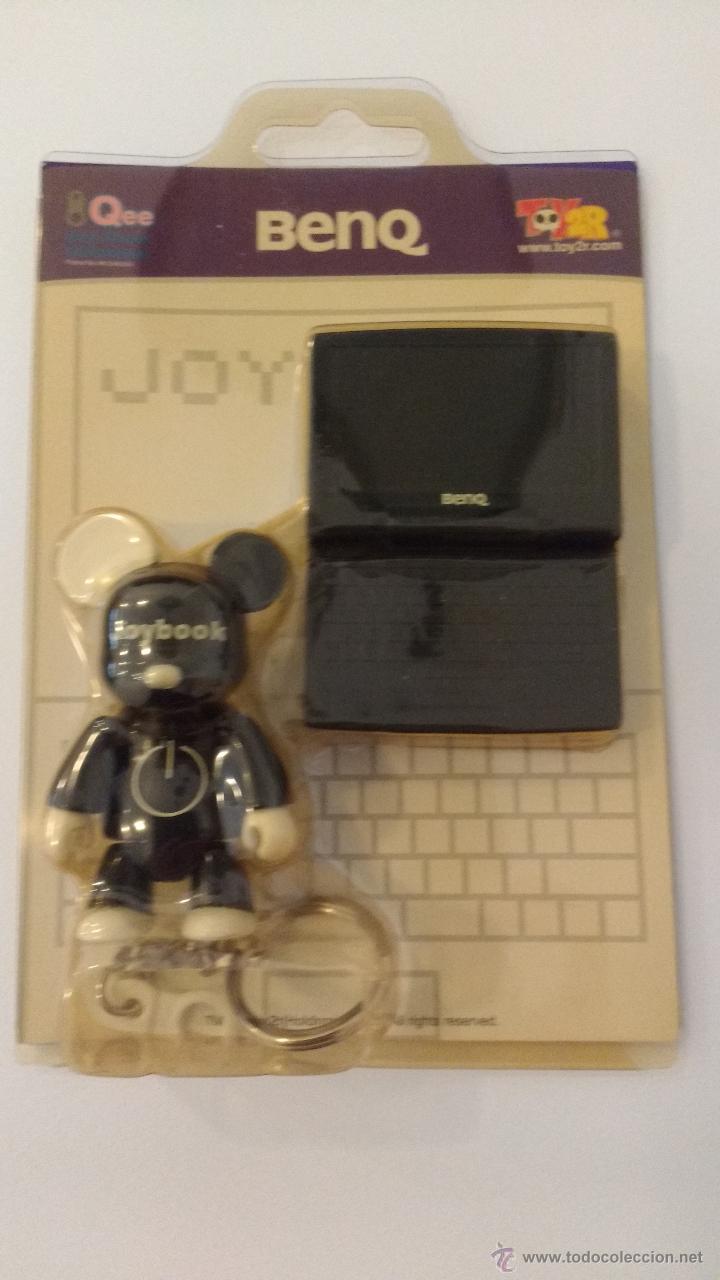 Figurines d'action: BenQ (Black) 2 inches Joybook Bear Qee (TOY2R,2005) - VINYL DESIGN TOYS
