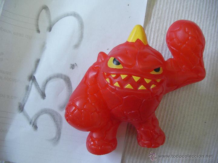 Figuras de acci&oacute;n: FIGURA BICHO ROJO - ENVIO GRATIS A ESPA&Ntilde;A - Foto 1