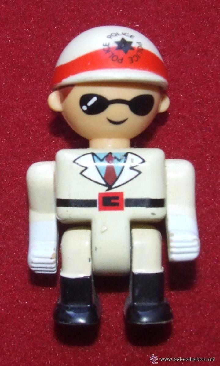 Figuras de acci&oacute;n: ** FP46 - MU&Ntilde;EQUITO POLICIA - 6 CM. - Foto 1