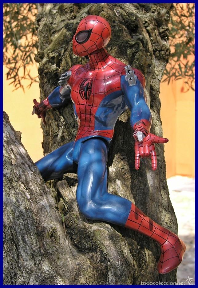 Figuras de acci&oacute;n: Spiderman Power webs rapid fire web Blast...mide 38 x 30 cms... - Foto 1