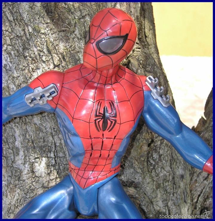 Figuras de acci&oacute;n: Spiderman Power webs rapid fire web Blast...mide 38 x 30 cms... - Foto 3