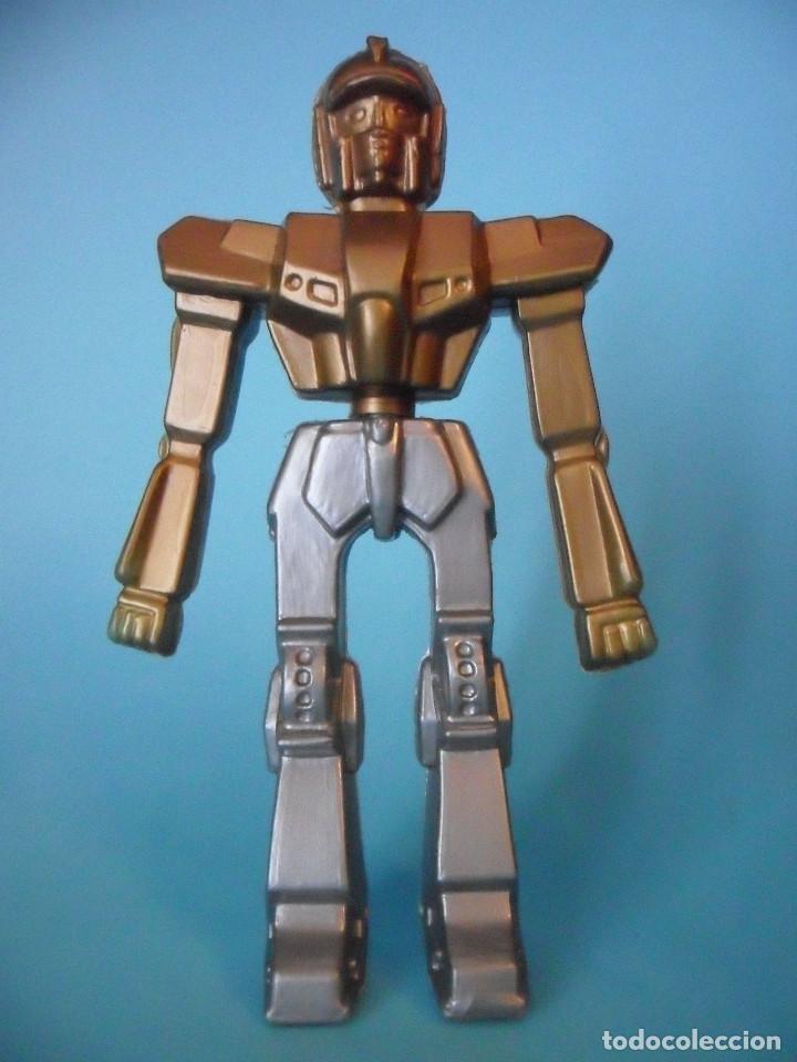 Figuras de acci&oacute;n: TRANSFORMERS FIGURA BOOTLEG DE PLASTICO SOPLADO - Foto 1