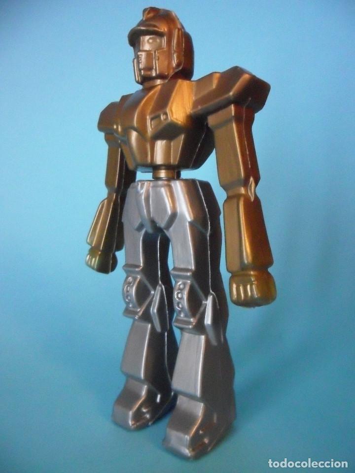 Figuras de acci&oacute;n: TRANSFORMERS FIGURA BOOTLEG DE PLASTICO SOPLADO - Foto 2