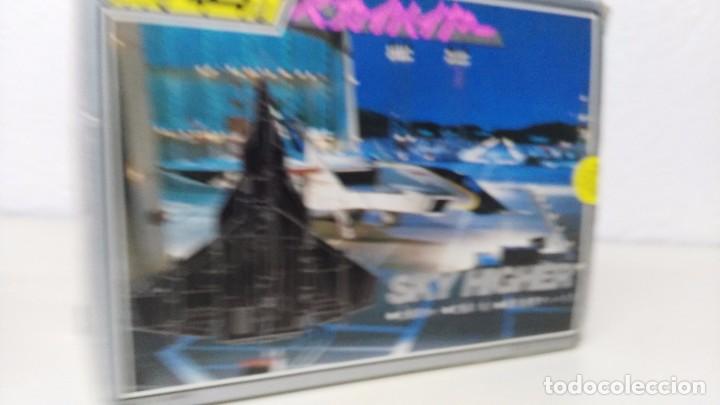 Figuras de acci&oacute;n: nave ultraman de 1980 sky higher - Foto 6