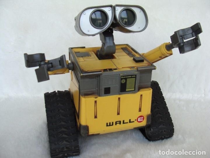 Robot Wall E Walle De Disney Pixar Funcionando Sold Through Direct Sale