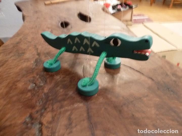 Figuras de acci&oacute;n: Marioneta cocodrilo madera - Foto 3
