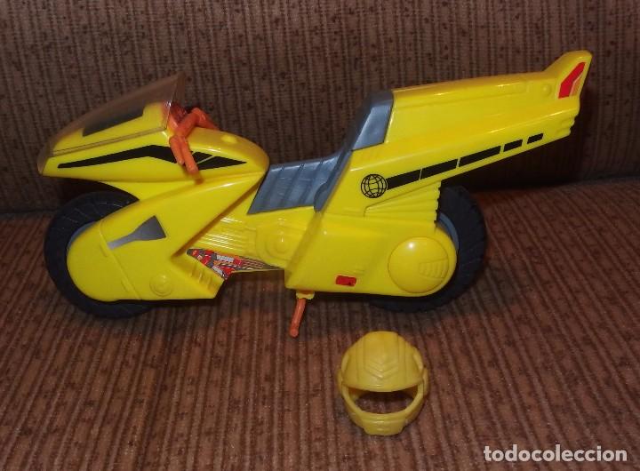 Figuras de acci&oacute;n: ECO CYCLE Y CASCO,CAPTAIN PLANET,KENNER,A&Ntilde;O 1991 - Foto 1