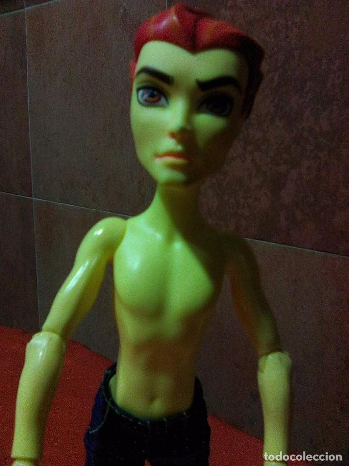Figuras de acci&oacute;n: Monster High Mu&ntilde;eco - heath burns - o el mego que no le dedicaron a Bowie -