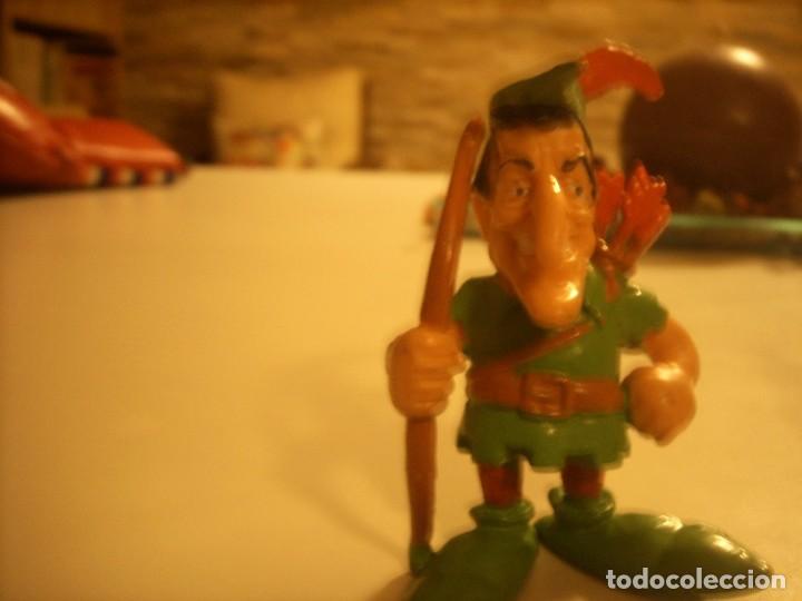 Figuras de acci&oacute;n: MONCLIS - Foto 1