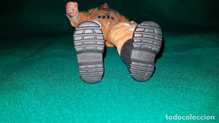 Figuras de acci&oacute;n: MAX THUNDER DE FAMOSA - Foto 3