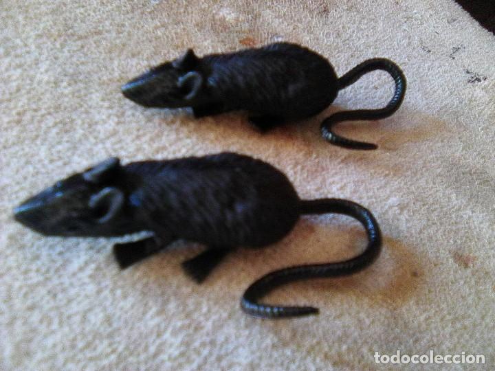Figuras de acci&oacute;n: Encantadoras ratitas - lote 2 Ratas - Juguete halloween 7 cms
