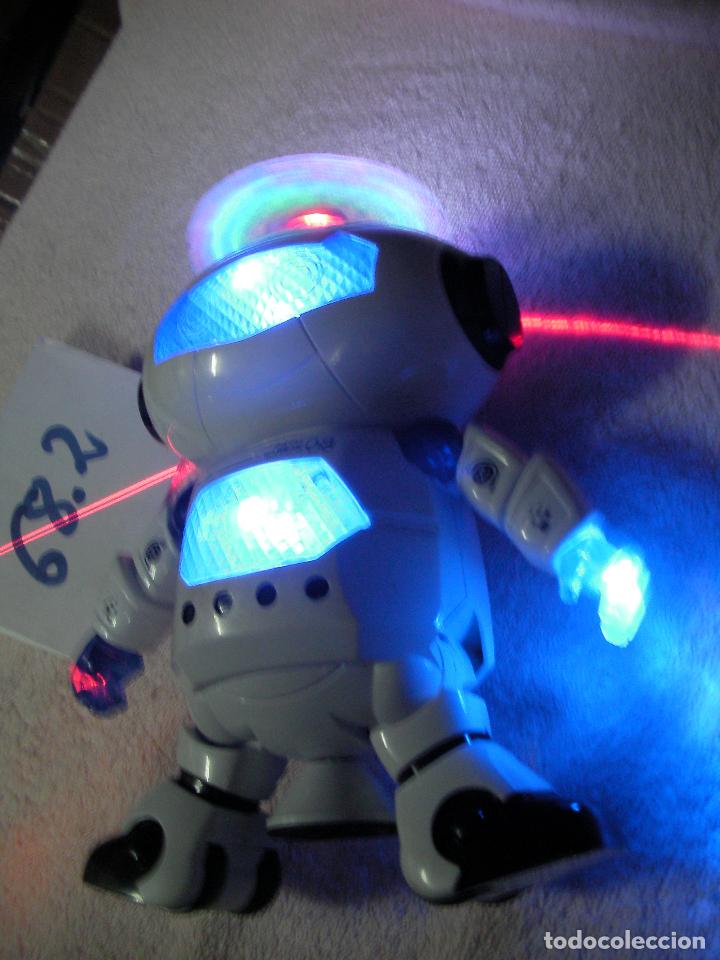 Figuras de acci&oacute;n: ROBOT INTERACTIVO TAMA&Ntilde;O  MEDIO - Foto 2