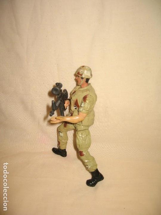 Figuras de acci&oacute;n: SOLDADO CON ARMA ARTICULABLE - Foto 2